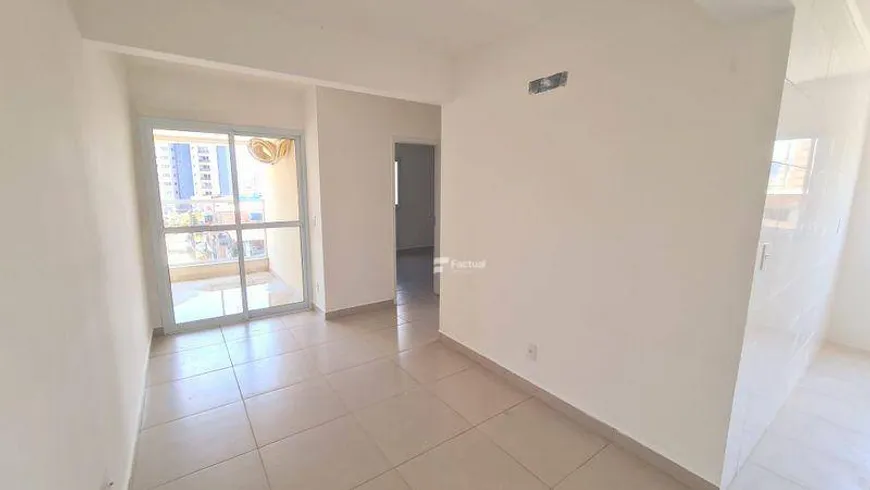 Foto 1 de Apartamento com 2 Quartos para alugar, 52m² em Enseada, Guarujá