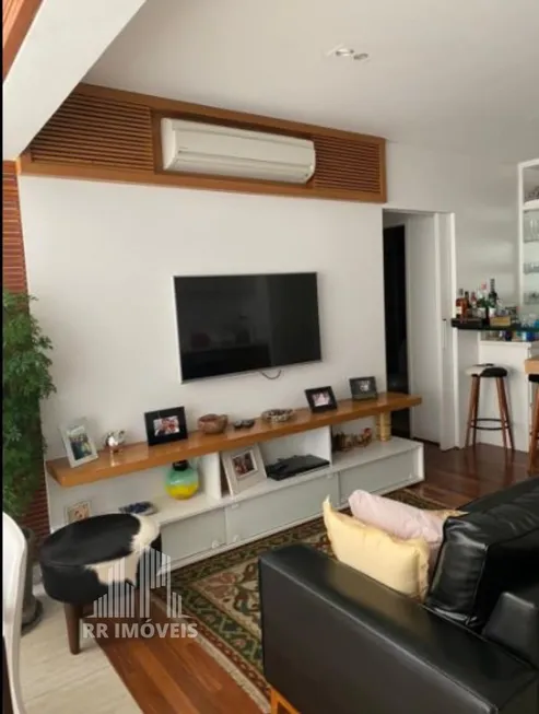 Foto 1 de Apartamento com 2 Quartos à venda, 76m² em Jardim Tupanci, Barueri