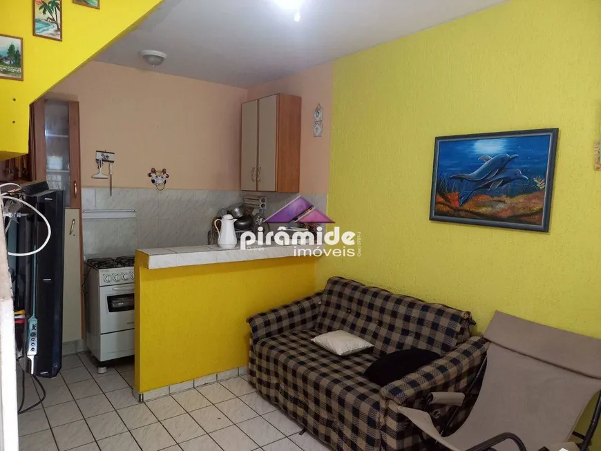 Foto 1 de Casa de Condomínio com 2 Quartos à venda, 40m² em Martim de Sa, Caraguatatuba