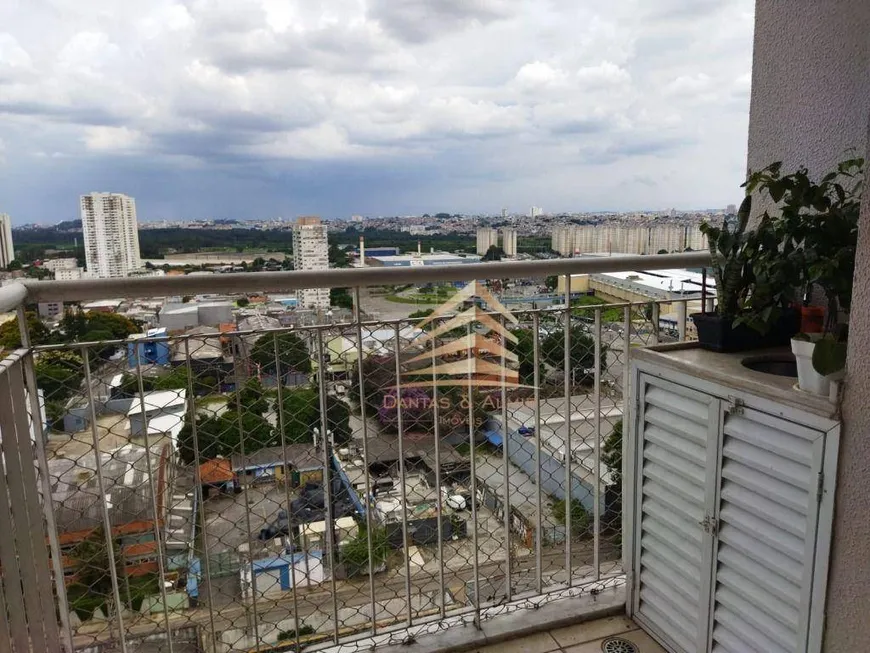 Foto 1 de Apartamento com 3 Quartos à venda, 68m² em Vila das Bandeiras, Guarulhos