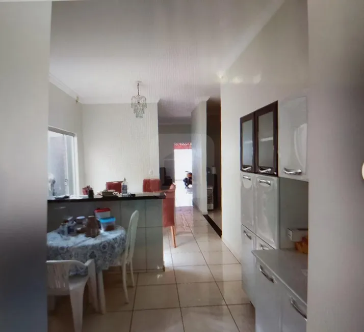 Foto 1 de Casa com 3 Quartos à venda, 184m² em Jardim America I, Uberlândia