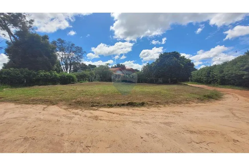 Foto 1 de Lote/Terreno à venda, 526m² em Jardim Ninho Verde II, Pardinho