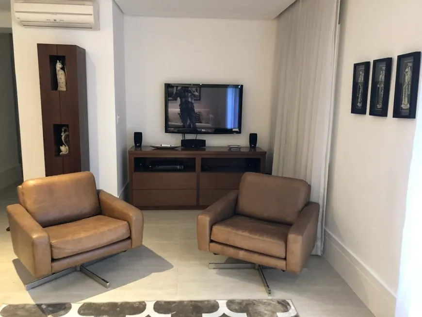 Foto 1 de Apartamento com 3 Quartos à venda, 105m² em Jardins, São Paulo