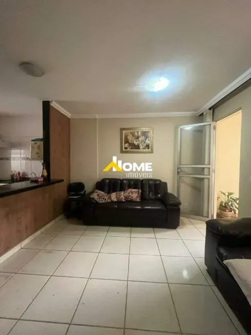 Foto 1 de Casa com 2 Quartos à venda, 95m² em Diamante, Belo Horizonte