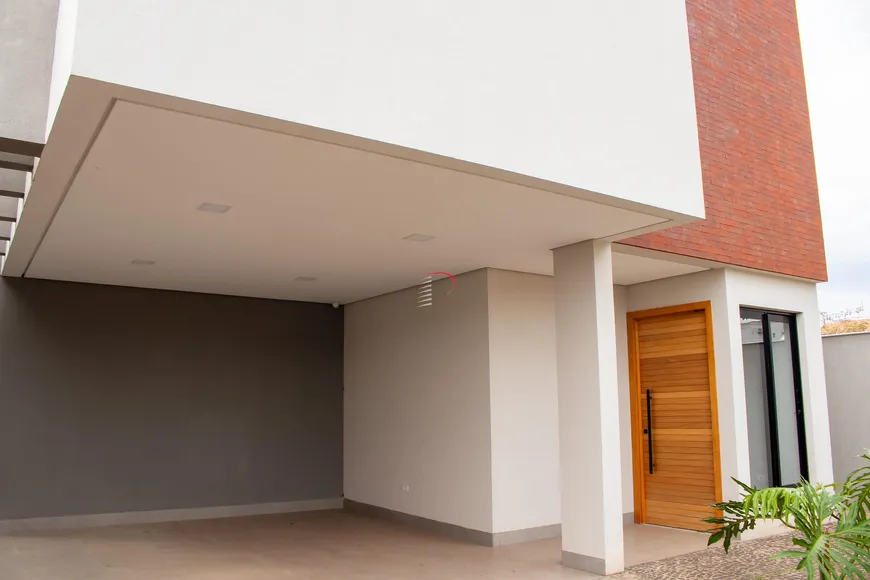 Foto 1 de Casa com 3 Quartos à venda, 217m² em São Francisco, Ibiporã