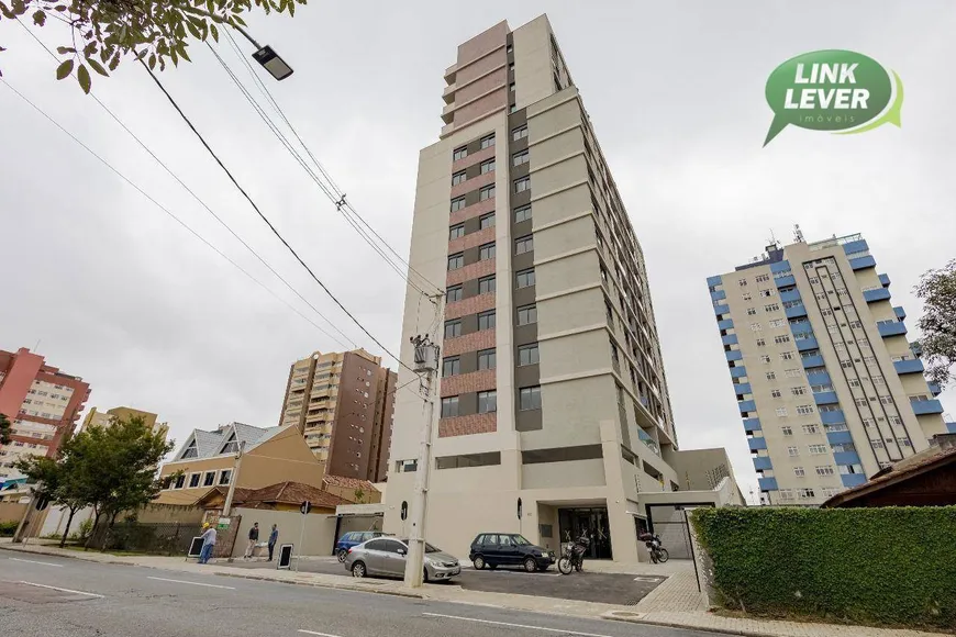 Foto 1 de Apartamento com 3 Quartos à venda, 90m² em Bacacheri, Curitiba