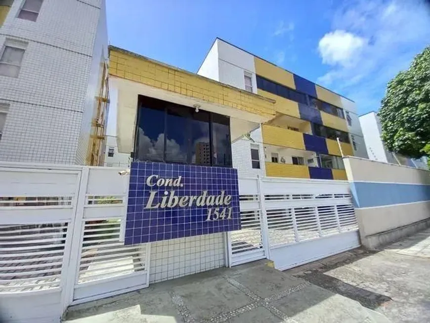 Foto 1 de Apartamento com 3 Quartos à venda, 83m² em Capim Macio, Natal