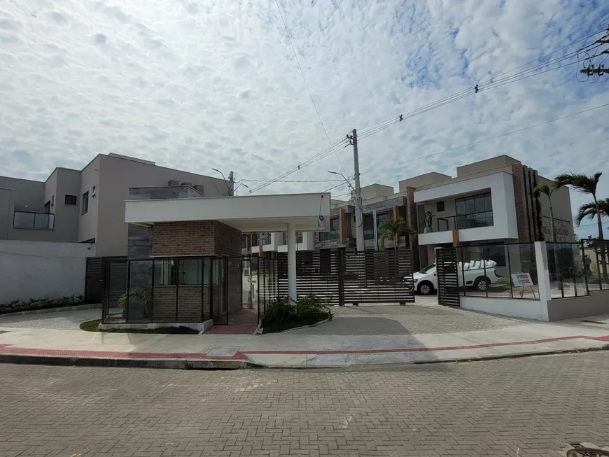 Foto 1 de Casa de Condomínio com 3 Quartos à venda, 124m² em Morada de Laranjeiras, Serra