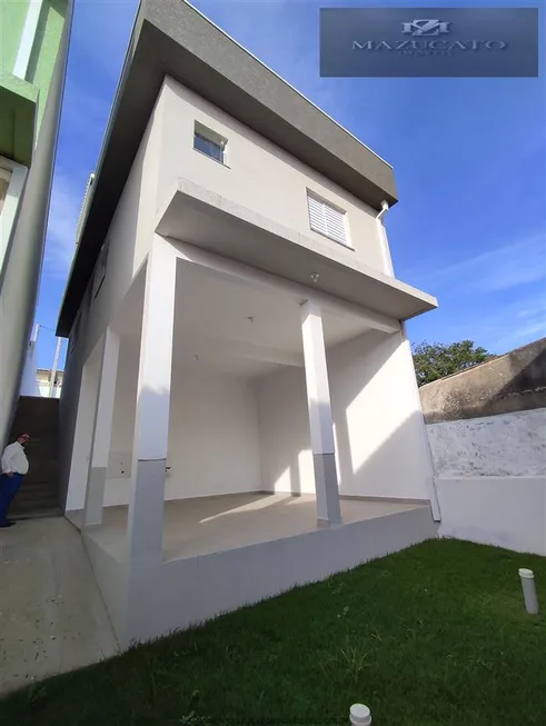 Foto 1 de Casa com 2 Quartos à venda, 90m² em Terra Preta, Mairiporã