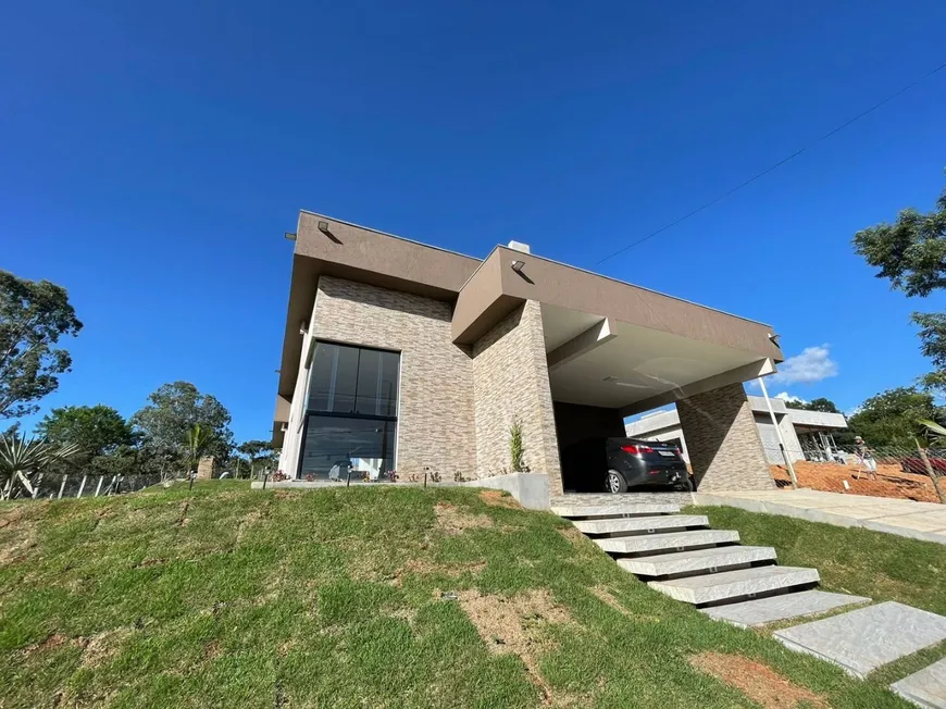 Foto 1 de Casa de Condomínio com 3 Quartos à venda, 220m² em Condomínio Vale do Luar , Jaboticatubas