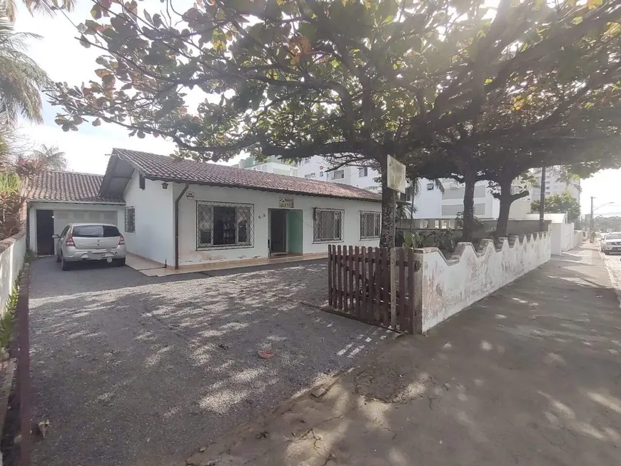 Foto 1 de Casa com 5 Quartos à venda, 272m² em Barra do Rio Molha, Jaraguá do Sul