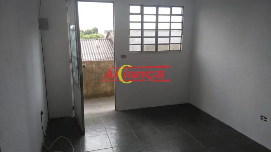 Foto 1 de Casa com 1 Quarto para alugar, 57m² em Vila Rio de Janeiro, Guarulhos