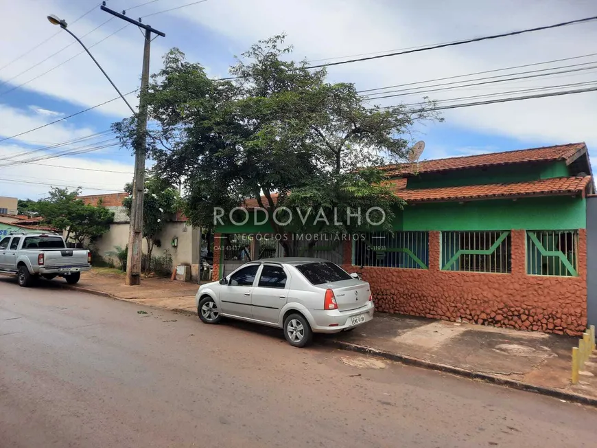 Foto 1 de Casa com 3 Quartos à venda, 157m² em Floresta, Goiânia