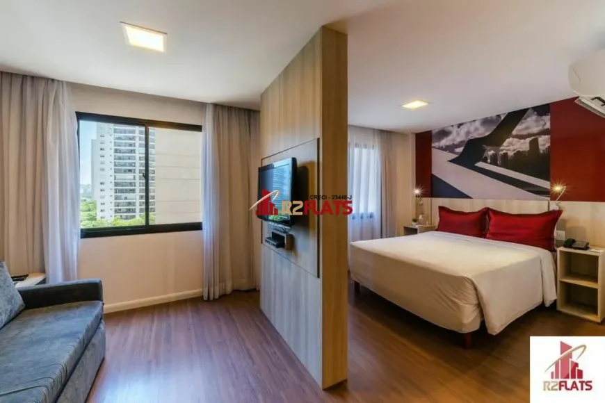 Foto 1 de Flat com 1 Quarto à venda, 38m² em Moema, São Paulo