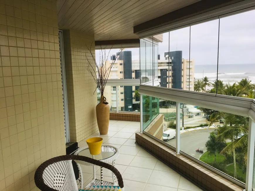 Foto 1 de Apartamento com 3 Quartos para alugar, 80m² em Riviera de São Lourenço, Bertioga