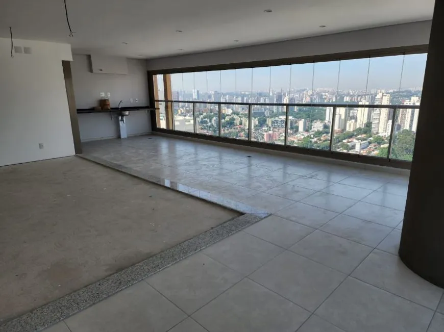 Foto 1 de Apartamento com 3 Quartos à venda, 144m² em Sumarezinho, São Paulo