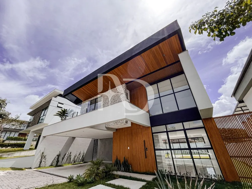 Foto 1 de Casa de Condomínio com 3 Quartos à venda, 330m² em Santo Antônio, Juiz de Fora