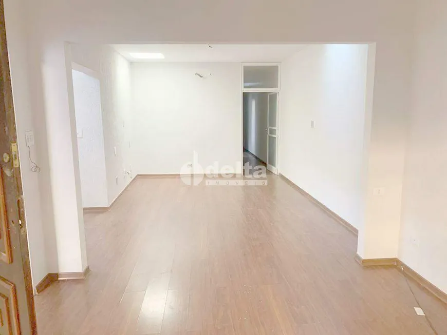 Foto 1 de Casa com 3 Quartos à venda, 157m² em Nossa Senhora Aparecida, Uberlândia