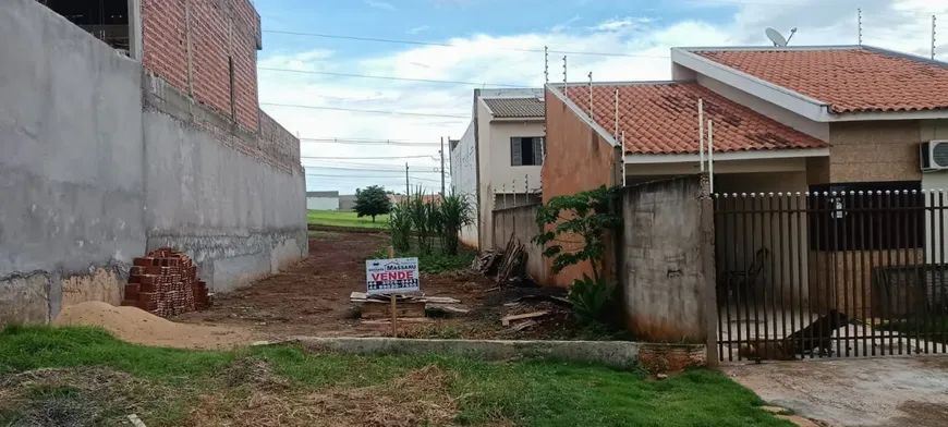 Foto 1 de Lote/Terreno à venda, 200m² em Jardim Oriental, Maringá