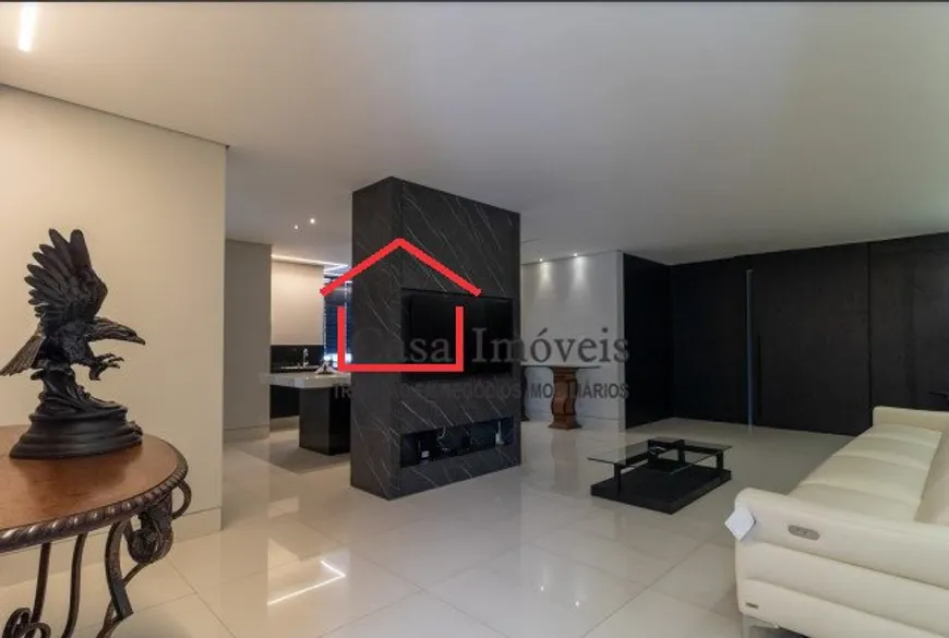 Foto 1 de Apartamento com 3 Quartos à venda, 163m² em Lourdes, Belo Horizonte