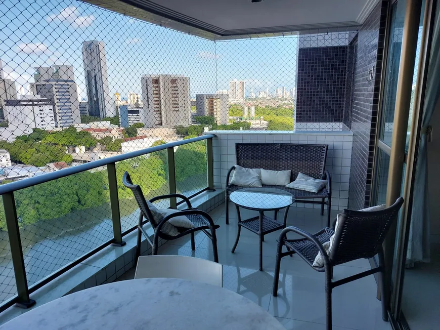 Foto 1 de Apartamento com 3 Quartos à venda, 166m² em Ilha do Retiro, Recife