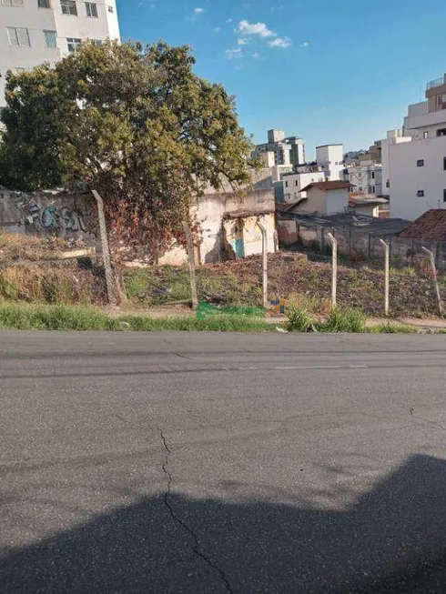 Foto 1 de Lote/Terreno à venda, 590m² em Alto Barroca, Belo Horizonte