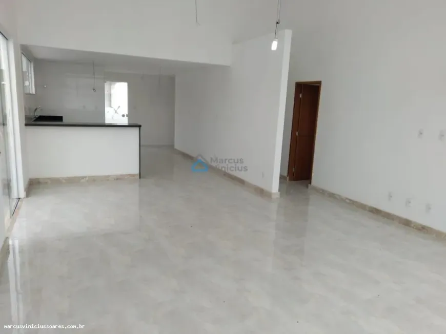 Foto 1 de Casa de Condomínio com 3 Quartos à venda, 350m² em Buraquinho, Lauro de Freitas