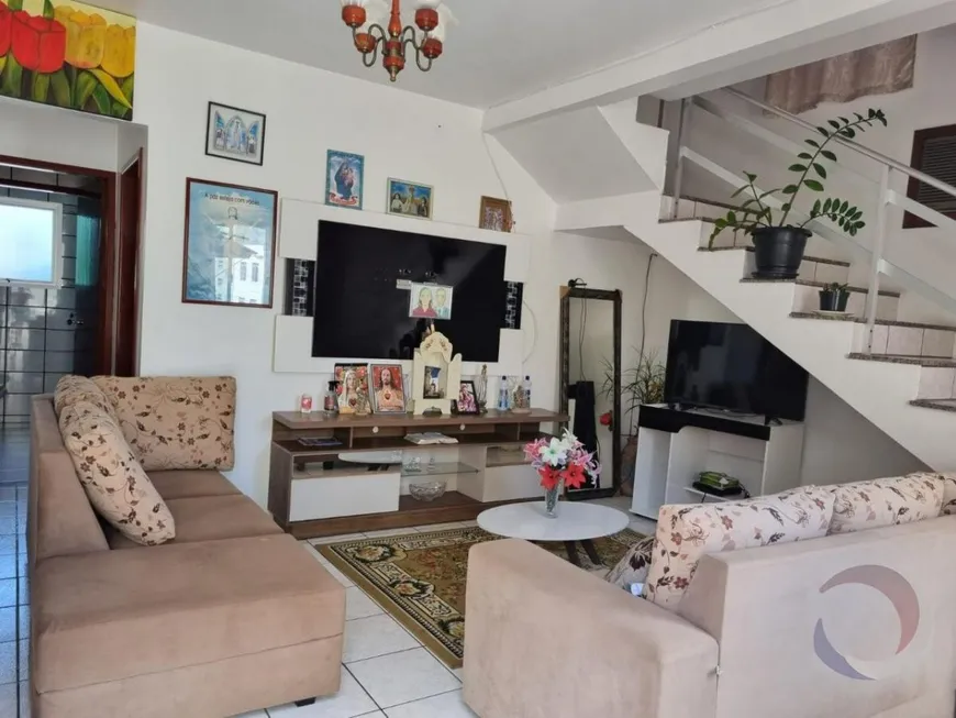 Foto 1 de Casa com 8 Quartos à venda, 339m² em Centro, Florianópolis