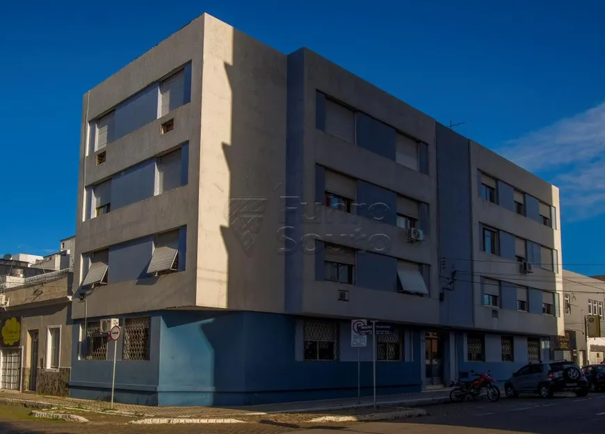 Foto 1 de Apartamento com 2 Quartos para alugar, 104m² em Centro, Pelotas