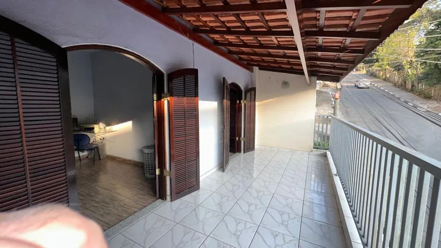 Foto 1 de Sobrado com 3 Quartos à venda, 194m² em Santa Maria, Osasco