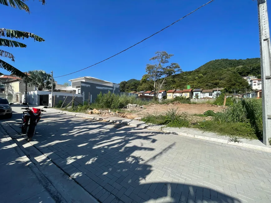 Foto 1 de Lote/Terreno à venda, 240m² em Engenho do Mato, Niterói