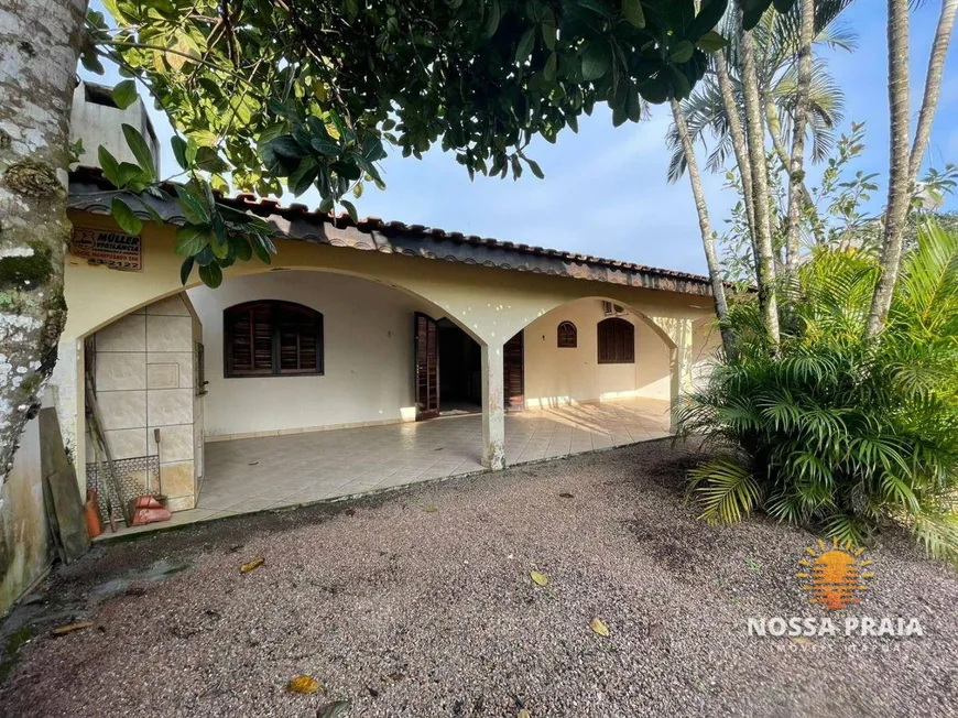 Foto 1 de Casa com 2 Quartos à venda, 100m² em Cambijú, Itapoá