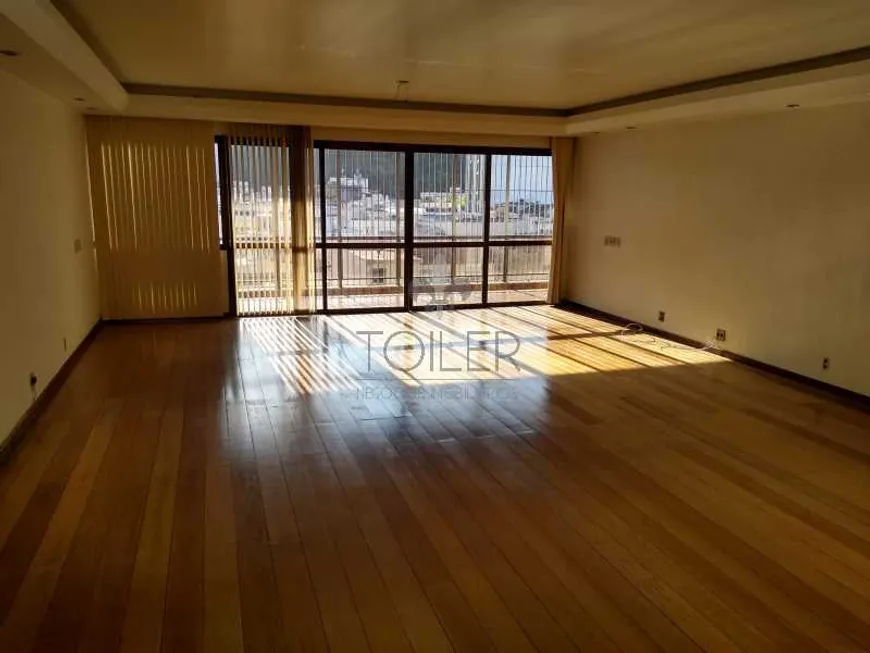 Foto 1 de Apartamento com 3 Quartos para alugar, 260m² em Copacabana, Rio de Janeiro