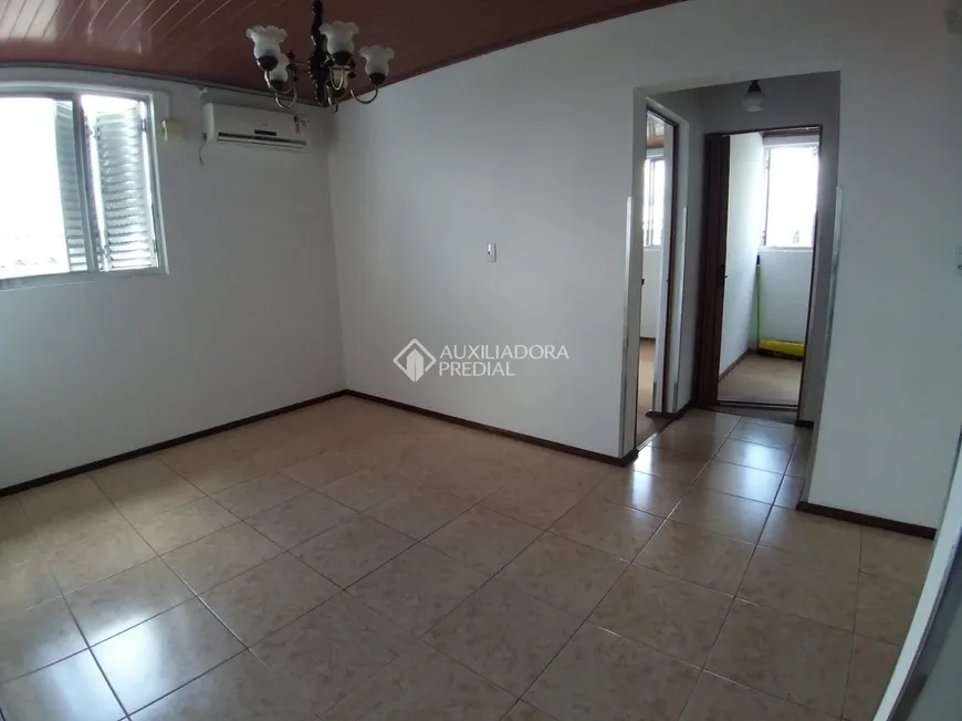 Foto 1 de Apartamento com 2 Quartos à venda, 43m² em Rubem Berta, Porto Alegre