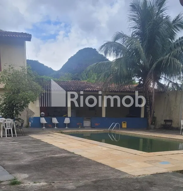 Foto 1 de Casa com 5 Quartos à venda, 4000m² em Jacarepaguá, Rio de Janeiro