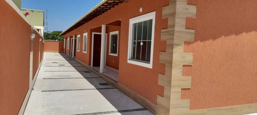 Foto 1 de Casa de Condomínio com 2 Quartos à venda, 80m² em Cordeirinho, Maricá