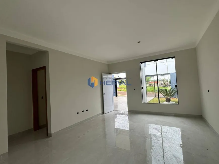 Foto 1 de Casa com 3 Quartos à venda, 80m² em Jardim Bertioga, Maringá