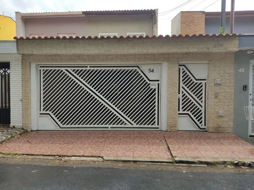 Foto 1 de Sobrado com 3 Quartos à venda, 230m² em Parque Terra Nova, São Bernardo do Campo