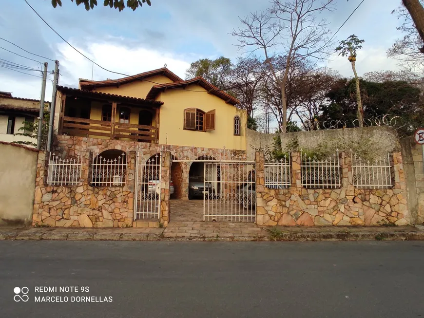 Foto 1 de Casa com 6 Quartos à venda, 600m² em Barreiro, Belo Horizonte