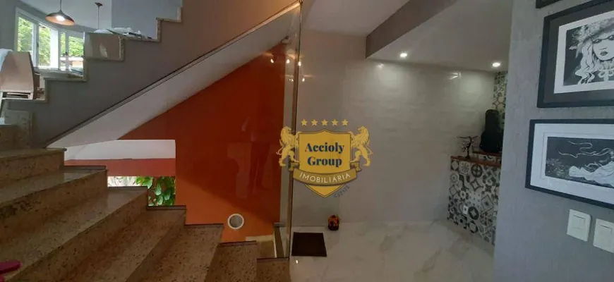 Foto 1 de Casa de Condomínio com 3 Quartos à venda, 264m² em Badu, Niterói