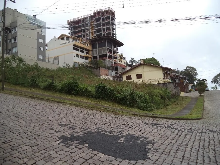 Foto 1 de Lote/Terreno para alugar, 720m² em Planalto, Caxias do Sul