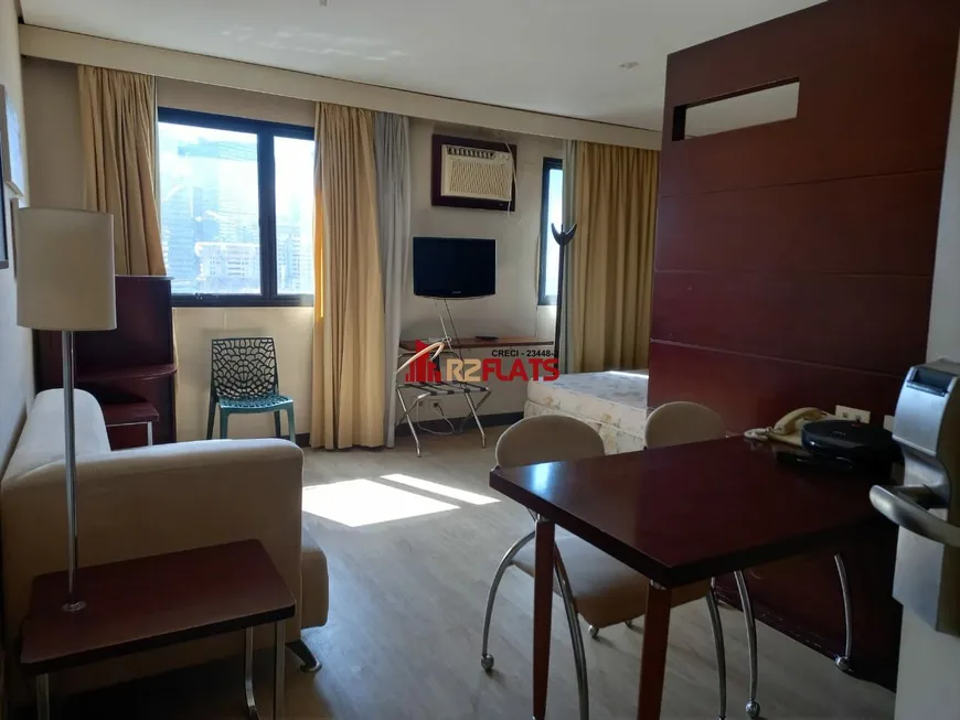 Foto 1 de Apartamento com 1 Quarto para alugar, 30m² em Brooklin, São Paulo
