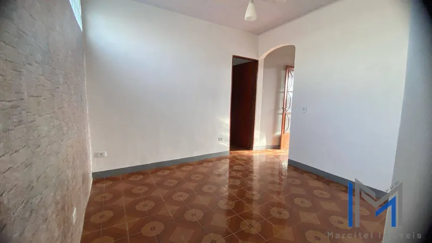 Foto 1 de Casa com 2 Quartos para alugar, 60m² em Vila Cretti, Carapicuíba