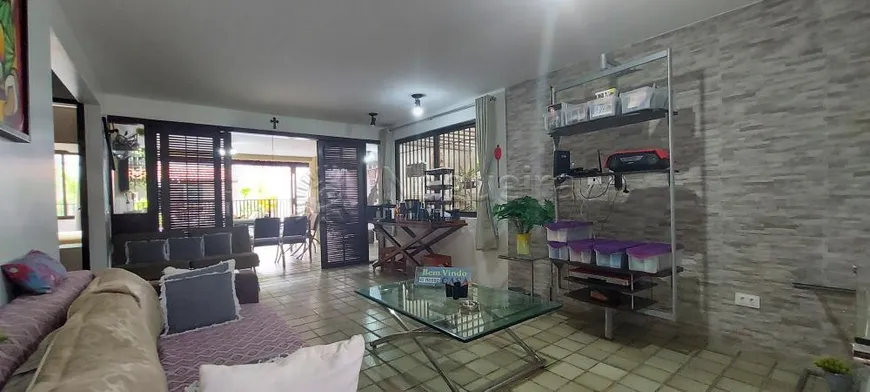 Foto 1 de Casa com 3 Quartos à venda, 476m² em Monteiro, Recife