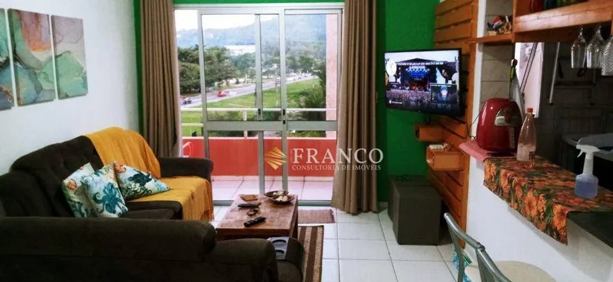 Foto 1 de Apartamento com 2 Quartos à venda, 62m² em Praia das Toninhas, Ubatuba