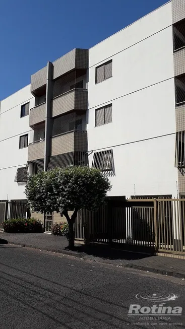 Foto 1 de Apartamento com 3 Quartos à venda, 94m² em Brasil, Uberlândia