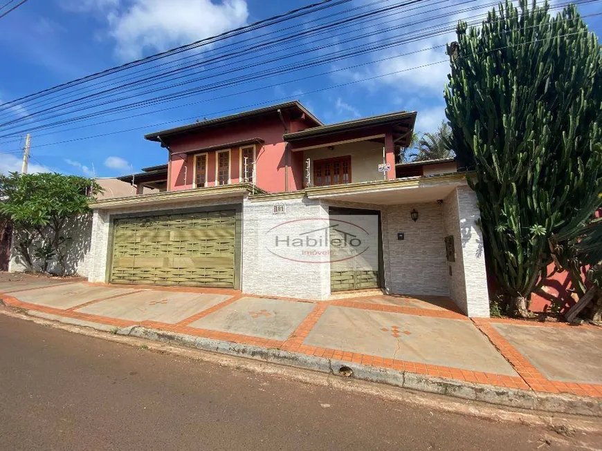 Foto 1 de Casa com 3 Quartos à venda, 418m² em Jardim Maria Imaculada, Brodowski