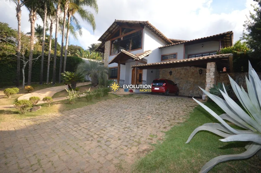 Foto 1 de Casa com 3 Quartos à venda, 1380m² em Garças, Belo Horizonte