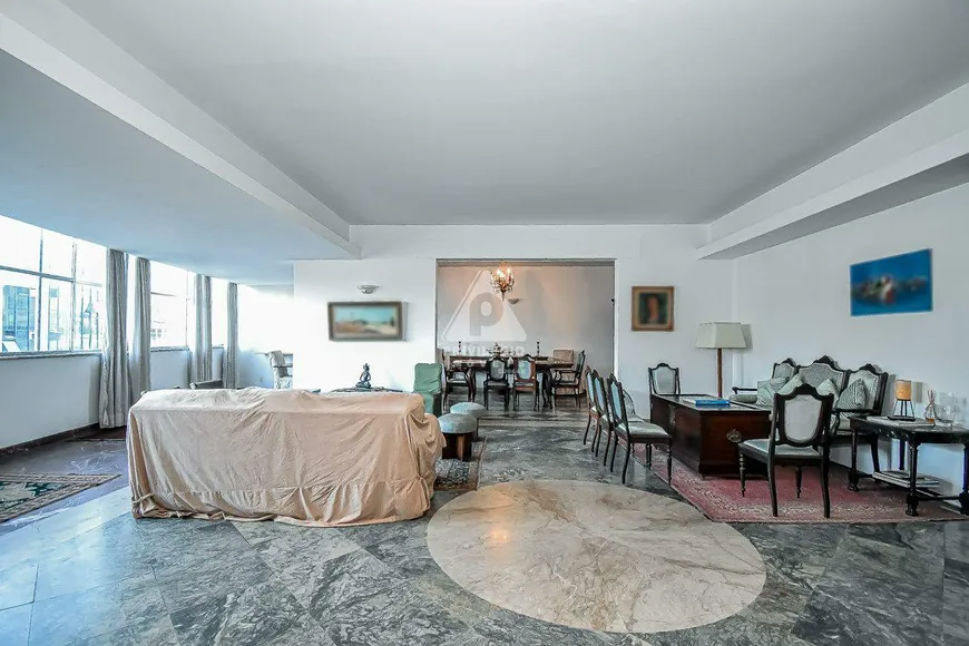 Foto 1 de Apartamento com 4 Quartos à venda, 300m² em Copacabana, Rio de Janeiro