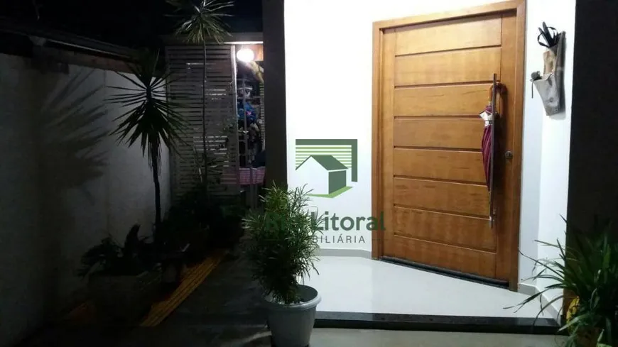 Foto 1 de Casa com 2 Quartos à venda, 90m² em Mariléa Chácara, Rio das Ostras